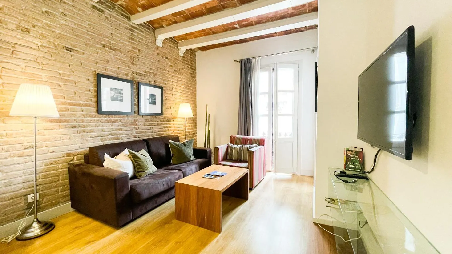 Apartment Boutique Pare Lainez- 2 Bedroom Sagrada Famlia With Balcony Barcelona